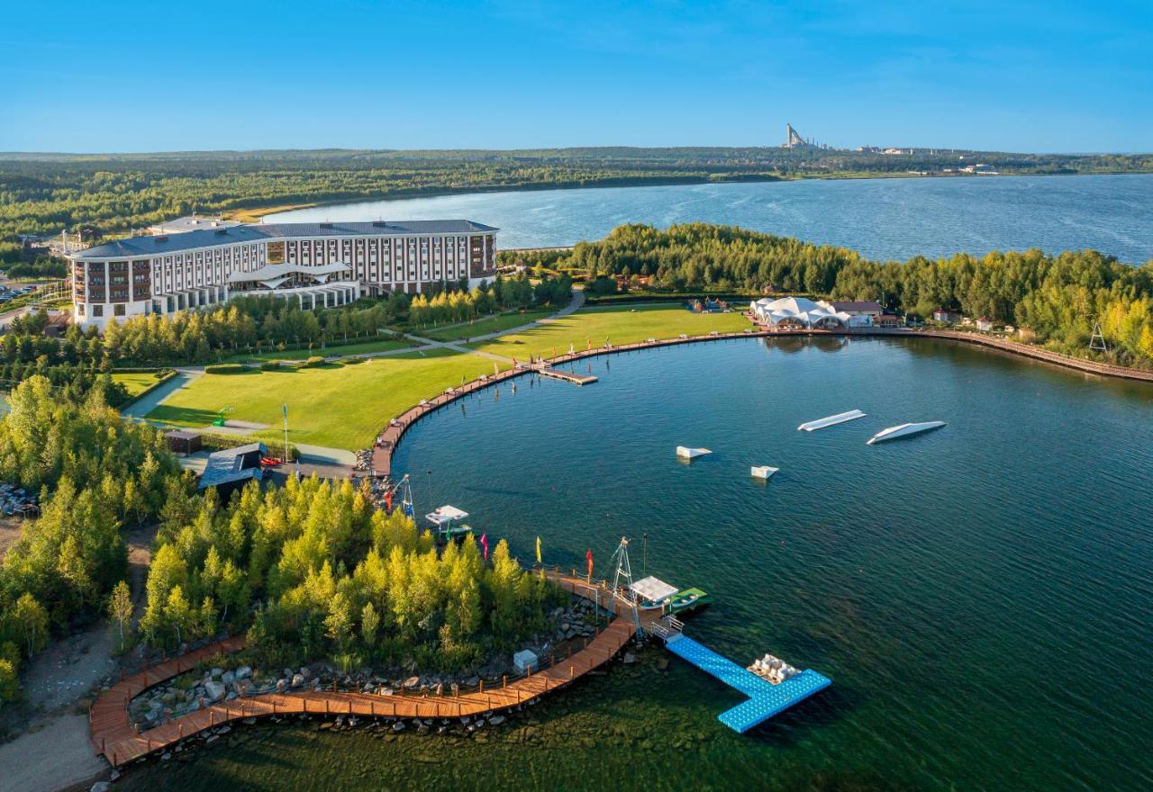 Rixos Borovoe Ξενοδοχείο Shchūchīnsk Εξωτερικό φωτογραφία Aerial view of the hotel and the lake