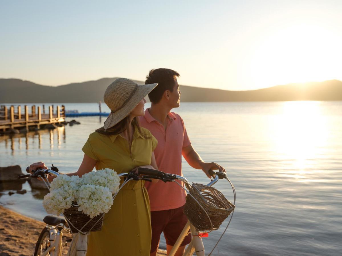 Rixos Borovoe Ξενοδοχείο Shchūchīnsk Εξωτερικό φωτογραφία A couple on the shores of Lake Tahoe