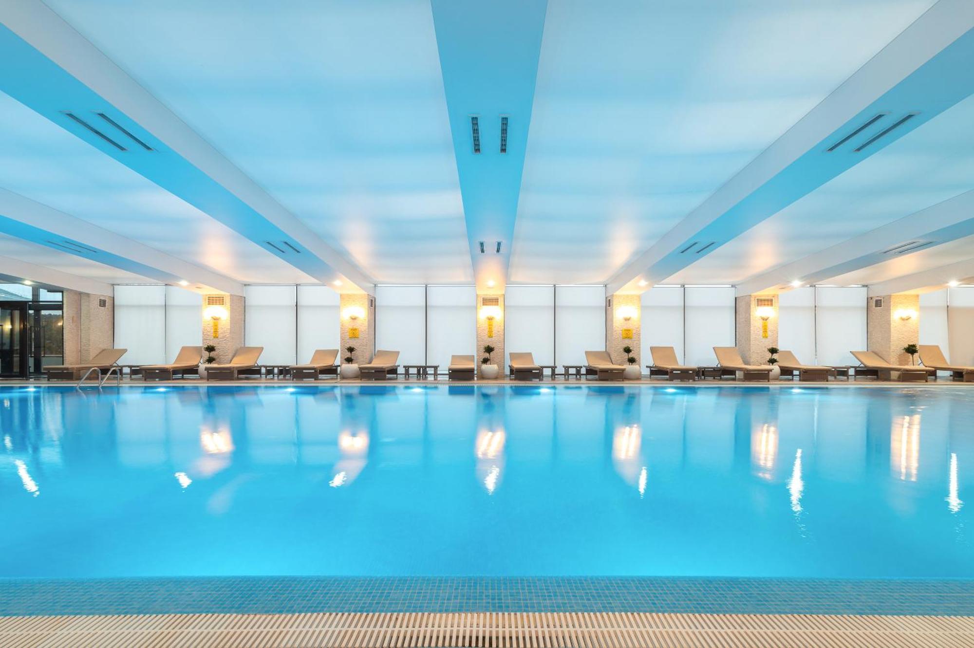 Rixos Borovoe Ξενοδοχείο Shchūchīnsk Εξωτερικό φωτογραφία The pool at the hotel